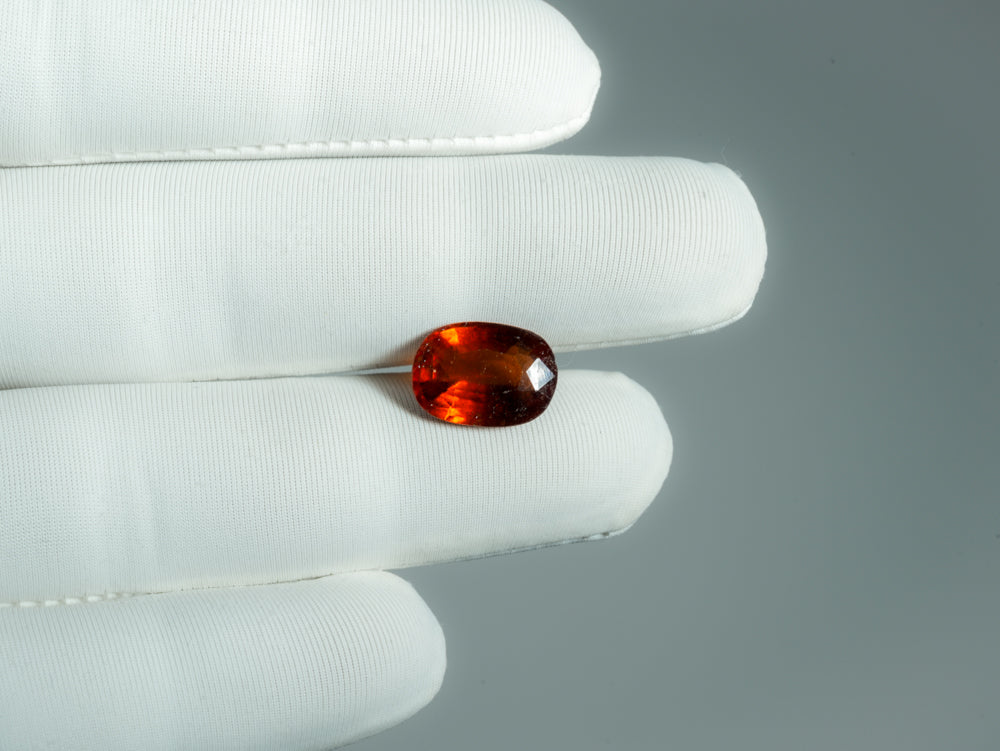 NATURAL HESSONITE-4.07CARAT
