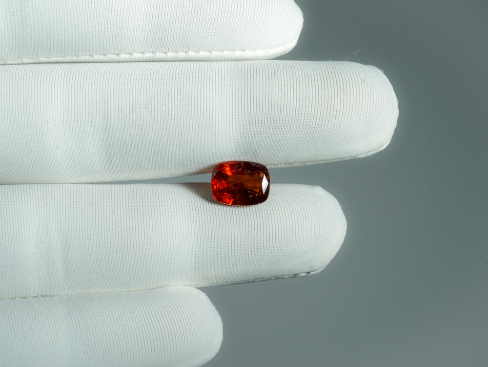 NATURAL HESSONITE-3.72CARAT