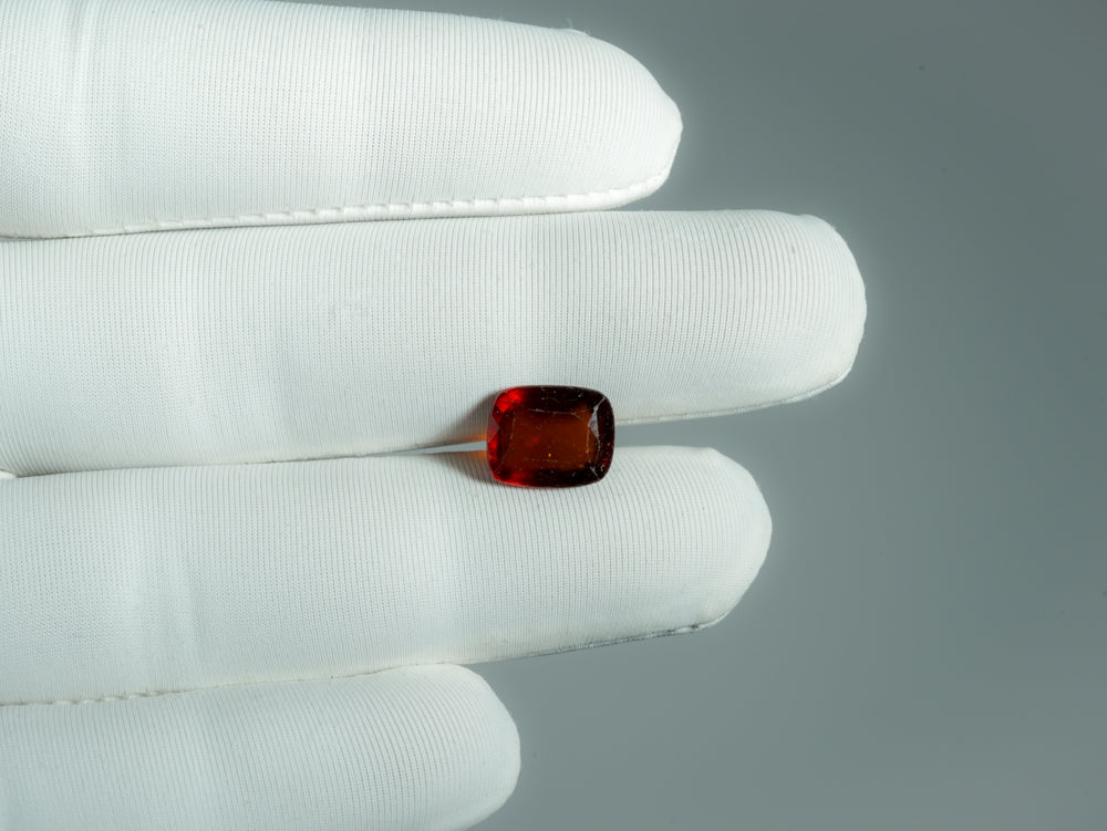 NATURAL HESSONITE-4.43CARAT