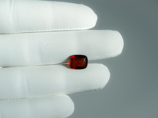 NATURAL HESSONITE-4.43CARAT