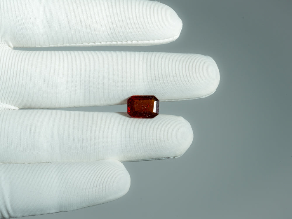 NATURAL HESSONITE-4.62CARAT