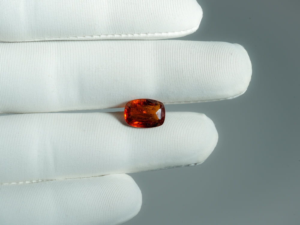 NATURAL HESSONITE-4.22CARAT