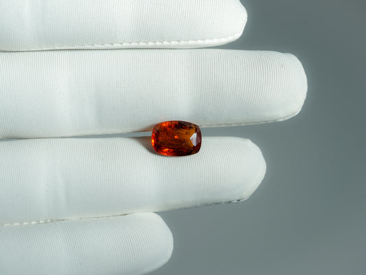 NATURAL HESSONITE-4.22CARAT