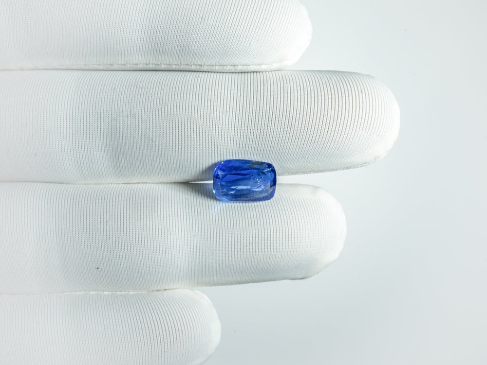 NATURAL BLUE SAPPHIRE-4.28CARAT