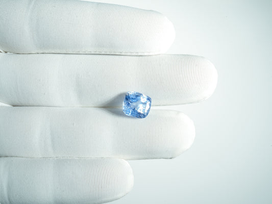 NATURAL BLUE SAPPHIRE-5.84CARAT