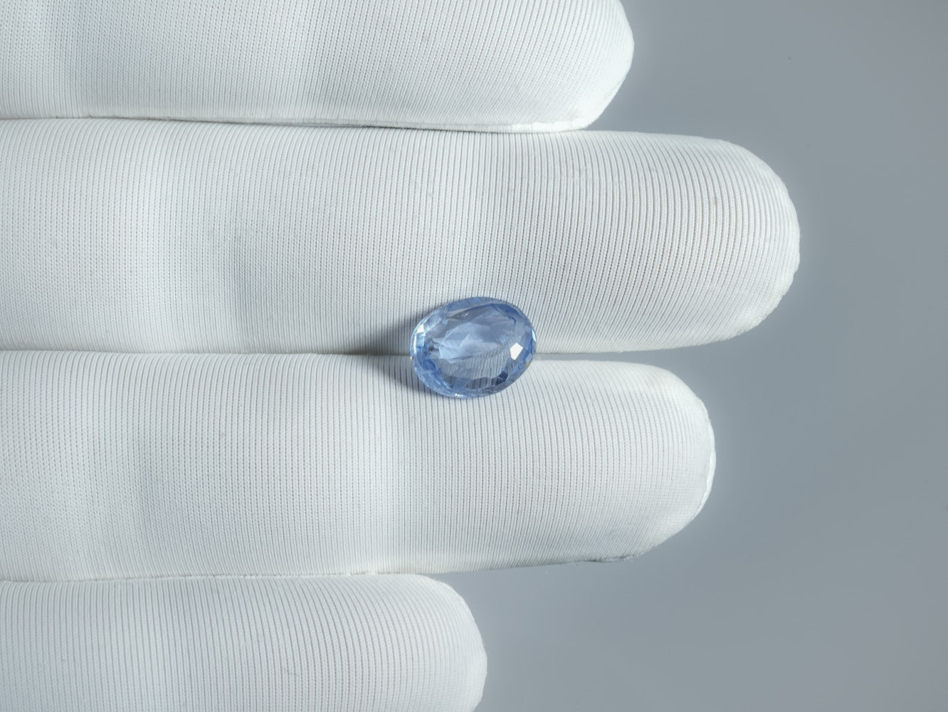 NATURAL BLUE SAPPHIRE-4.79CARAT