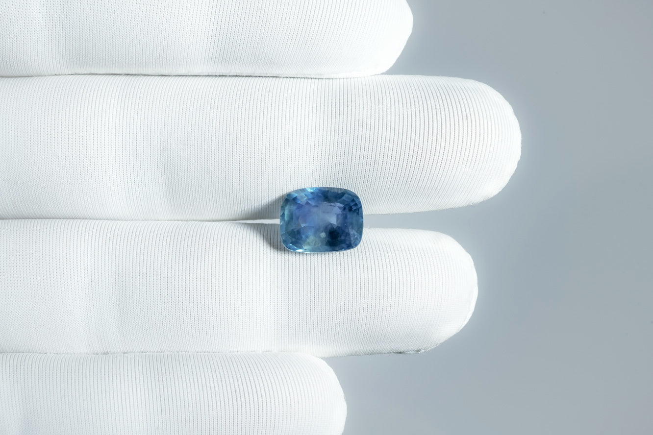 NATURAL BLUE SAPPHIRE-5.00 CARAT