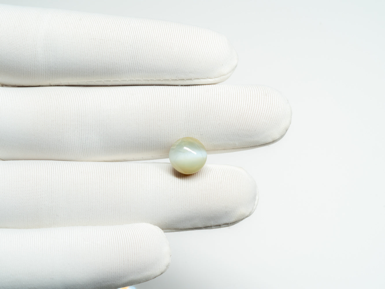 NATURAL CATS EYE-6.49 CARAT
