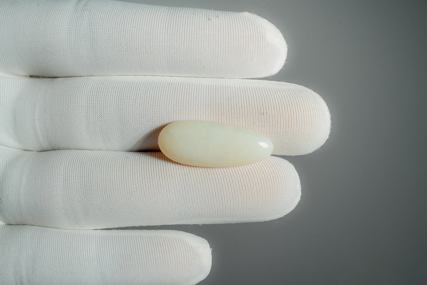 NATURAL OPAL-10.87CARAT