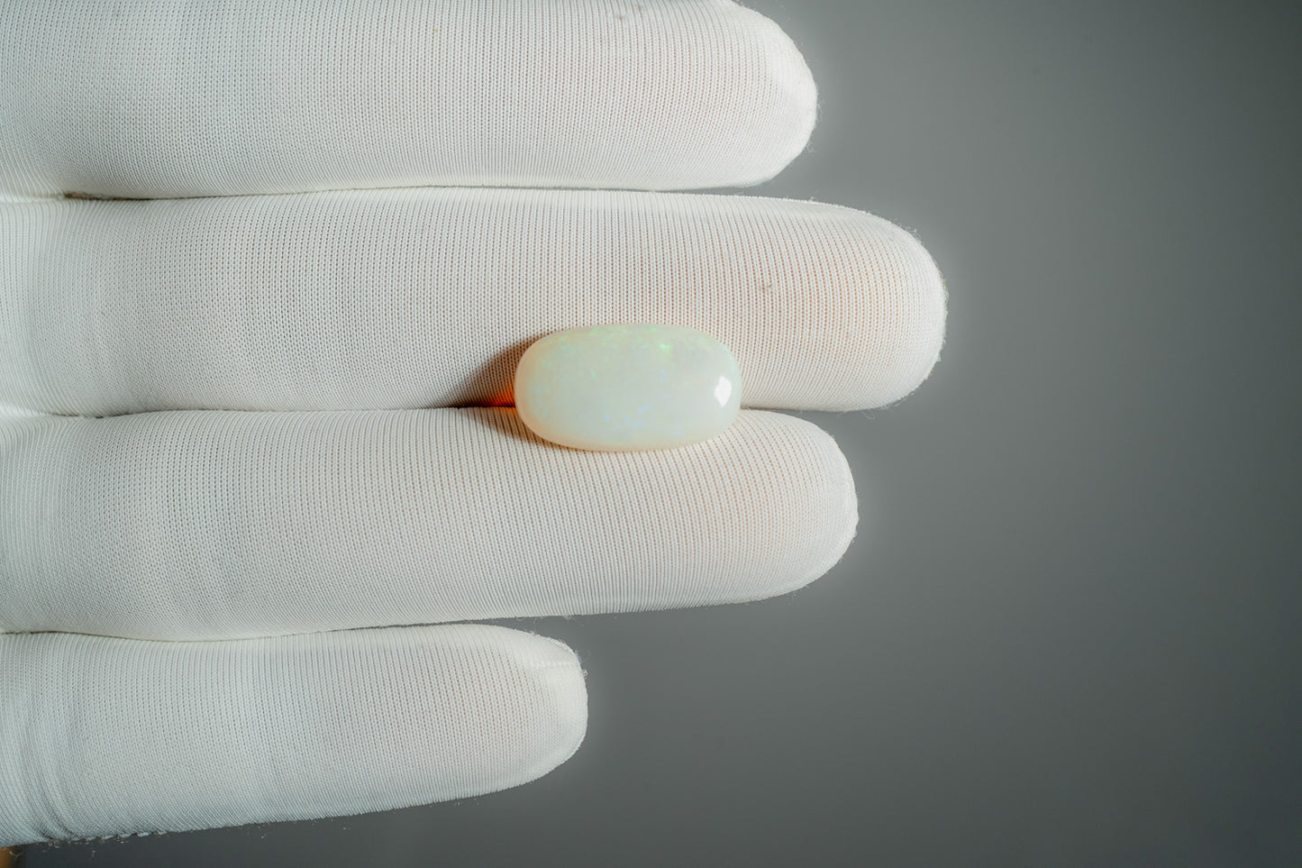 NATURAL OPAL-6.79CARAT