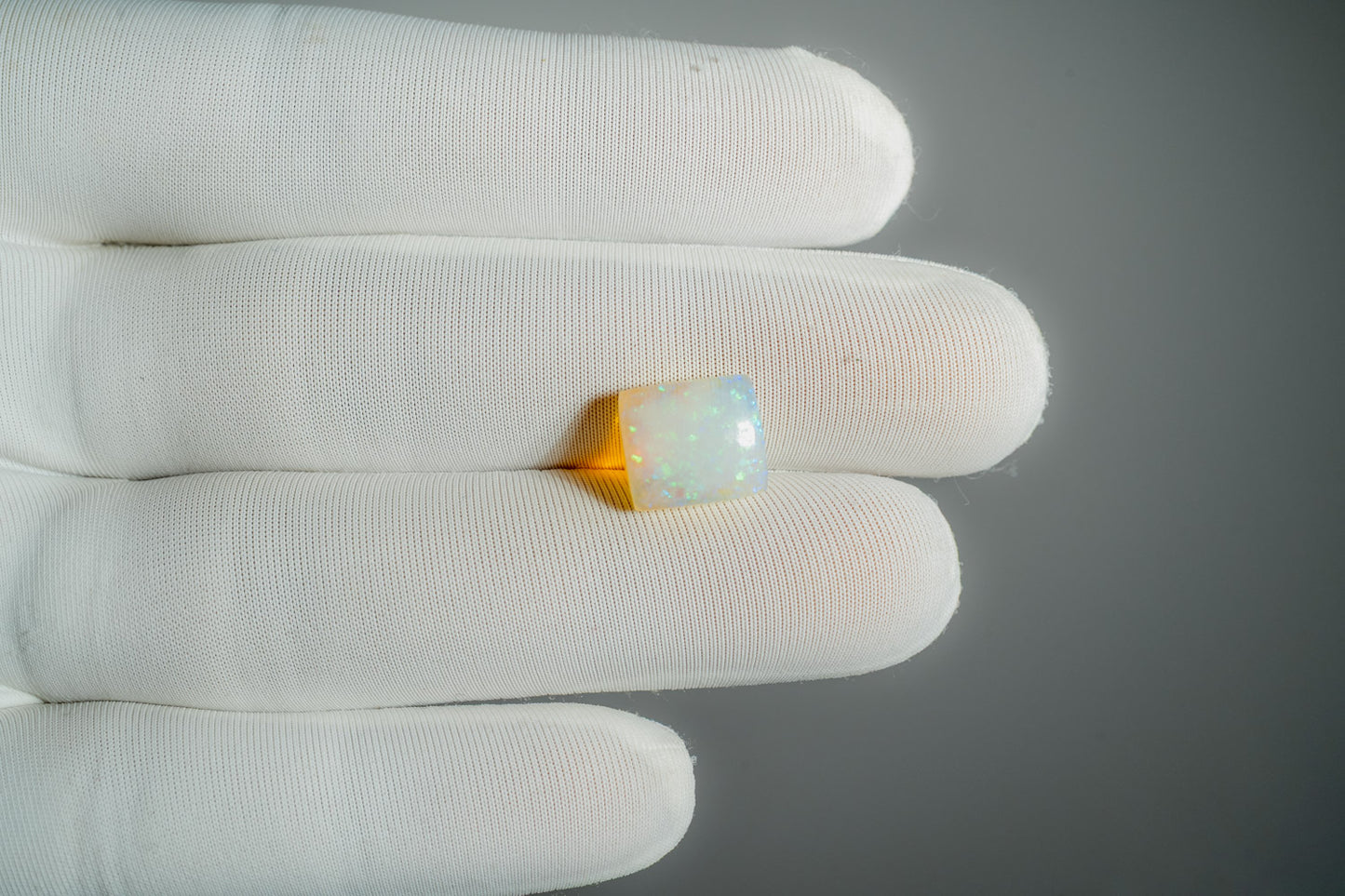 NATURAL OPAL-4.70CARAT