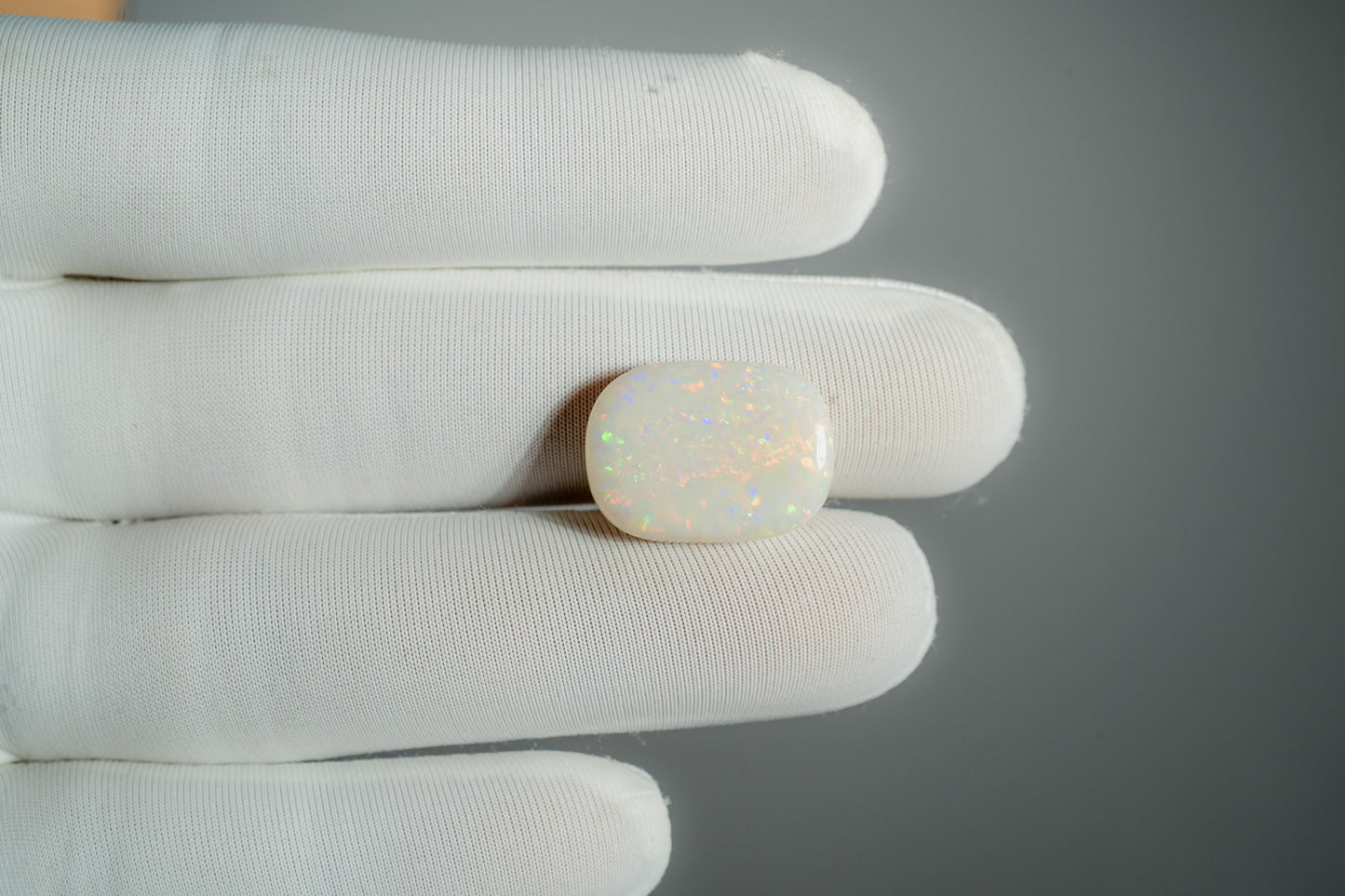 NATURAL OPAL-12.66CARAT