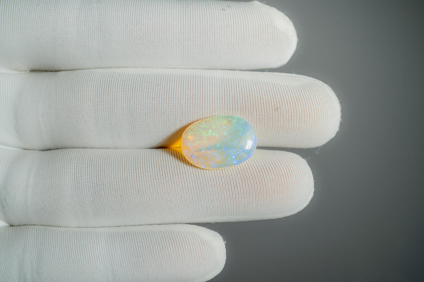 NATURAL OPAL-5.34CARAT