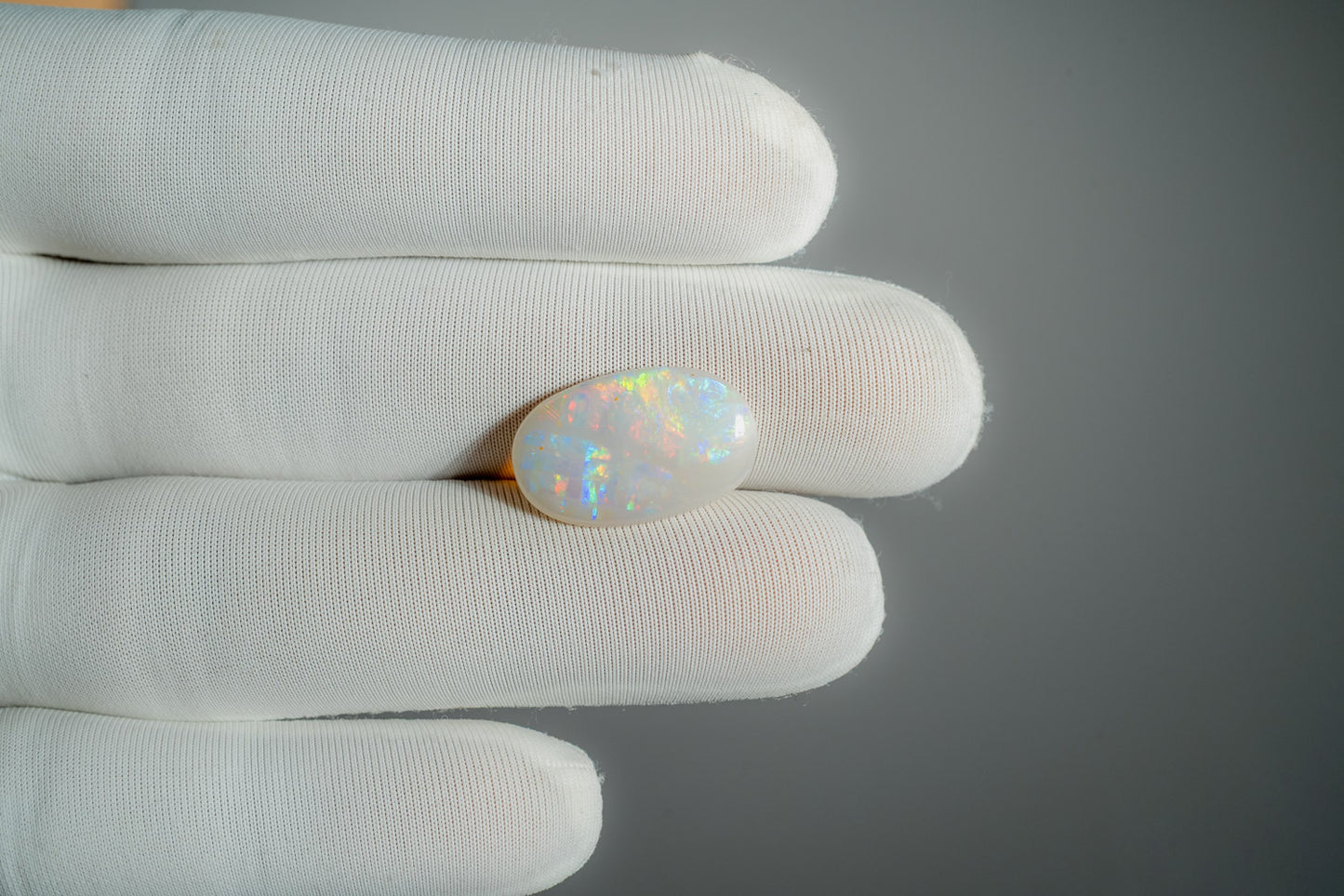 NATURAL OPAL-6.13 CARAT