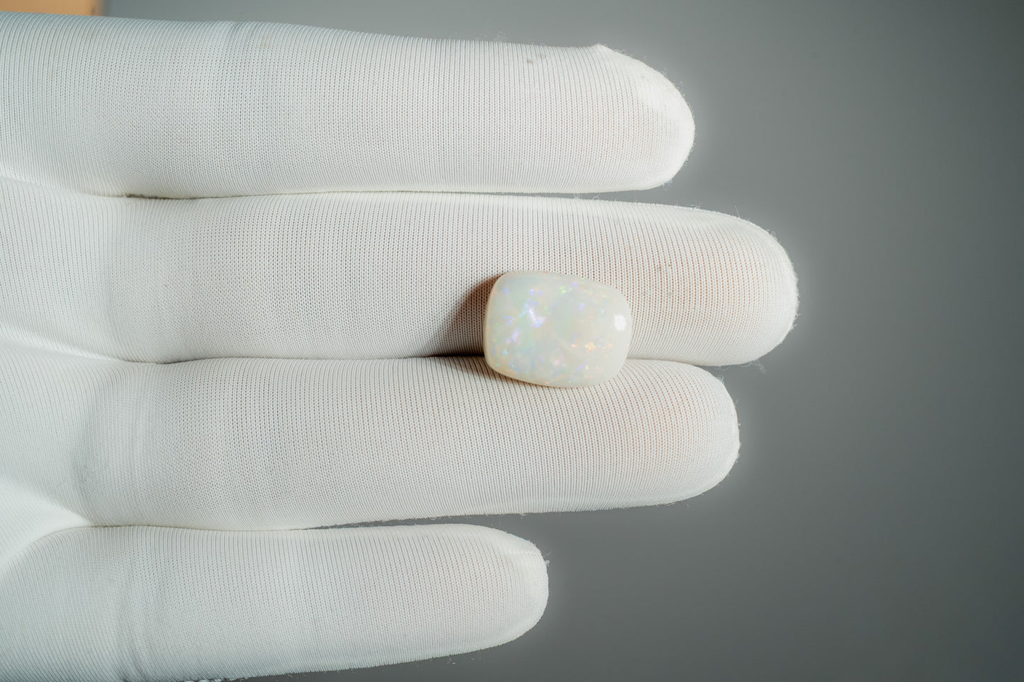 NATURAL OPAL-8.24 CARAT