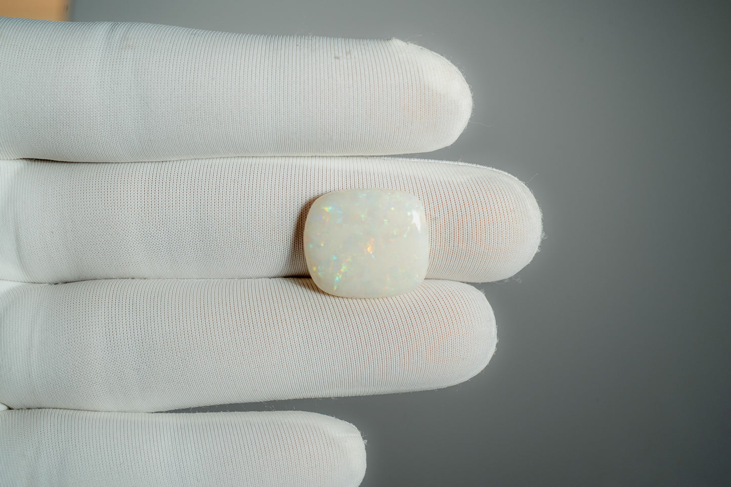 NATURAL OPAL-8.22 CARAT