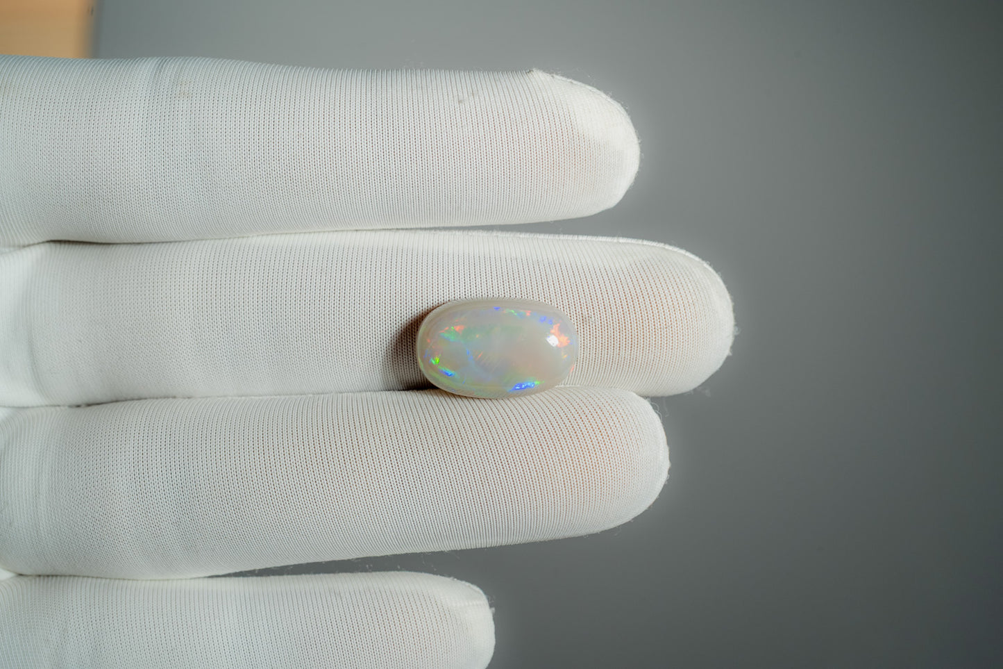 NATURAL OPAL-8.20 CARAT