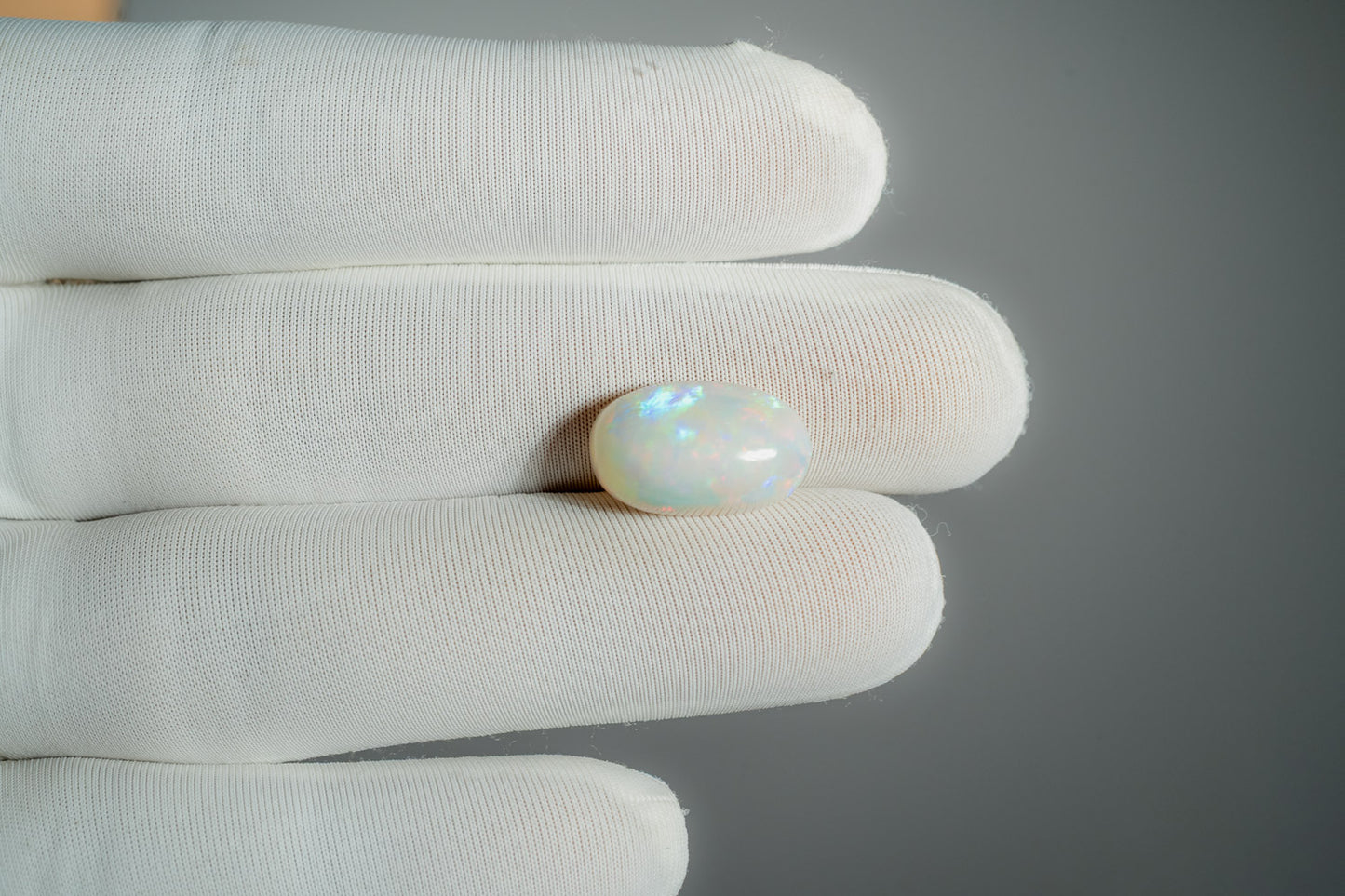 NATURAL OPAL-7.37 CARAT