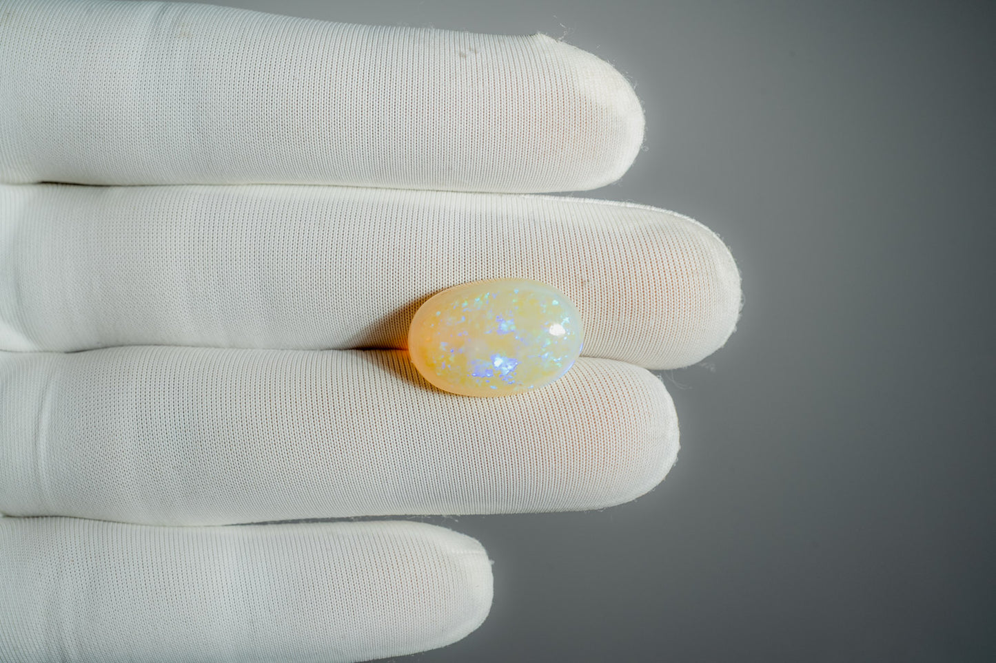 NATURAL OPAL- 9.76 CARAT