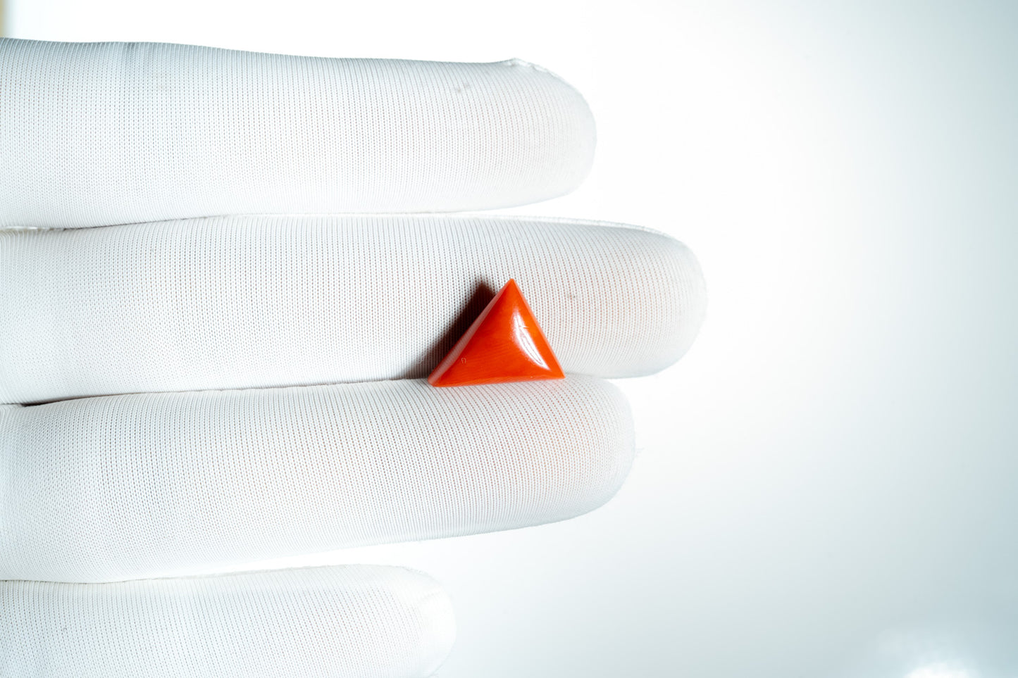 NATURAL CORAL(MOONGA)-5.64CARAT