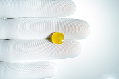 YELLOW SAPPHIRE (THAILAND)-5.88CARAT