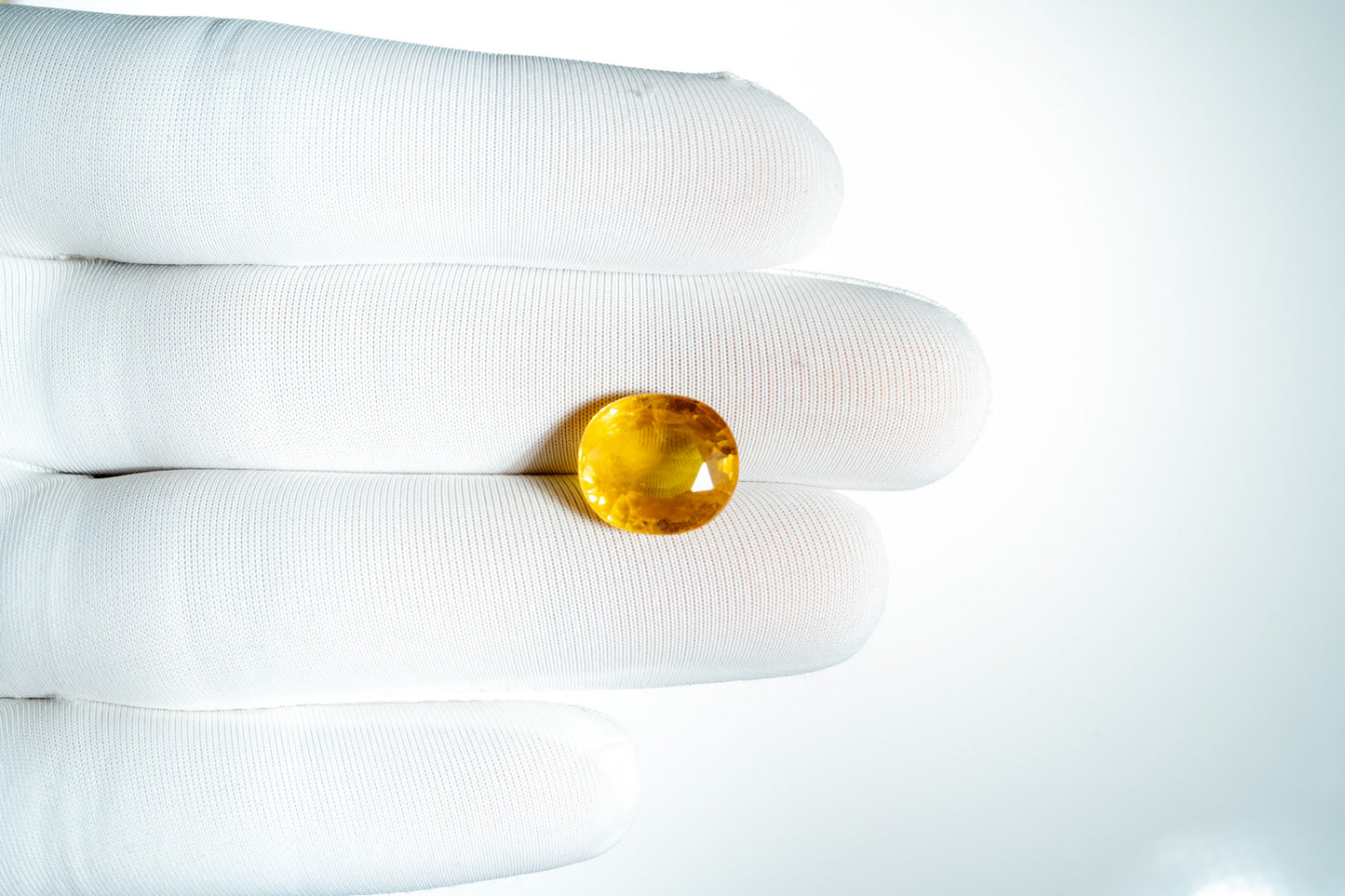 YELLOW SAPPHIRE (THAILAND)-9.56CARAT