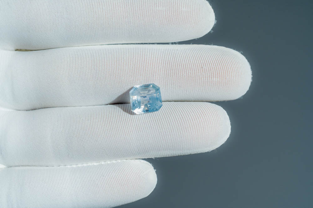NATURAL BLUE SAPPHIRE-4.94CARAT
