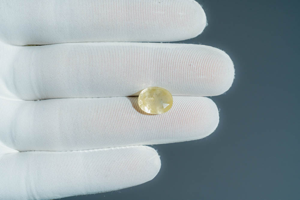 NATURAL YELLOW SAPPHIRE-5.82CARAT
