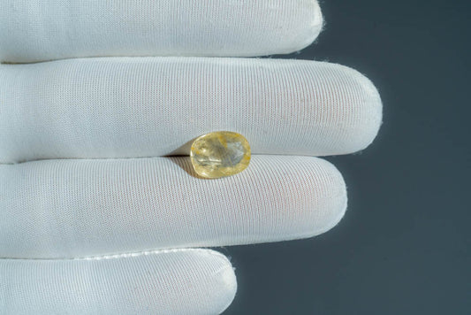 NATURAL YELLOW SAPPHIRE-4.65CARAT