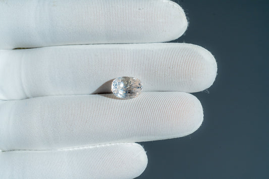 NATURAL WHITE SAPPHIRE-4.88CARAT