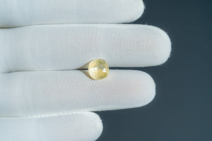 NATURAL YELLOW SAPPHIRE-4.52CARAT