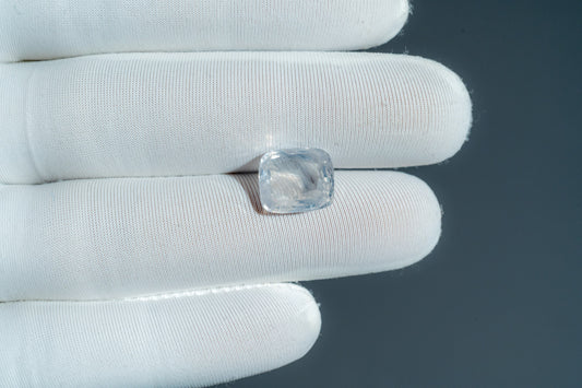NATURAL WHITE SAPPHIRE-8.09CARAT