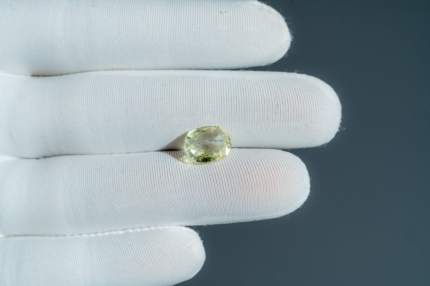 NATURAL YELLOW SAPPHIRE-3.79CARAT