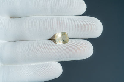 NATURAL YELLOW SAPPHIRE-6.40CARAT