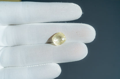 NATURAL YELLOW SAPPHIRE-7.32CARAT