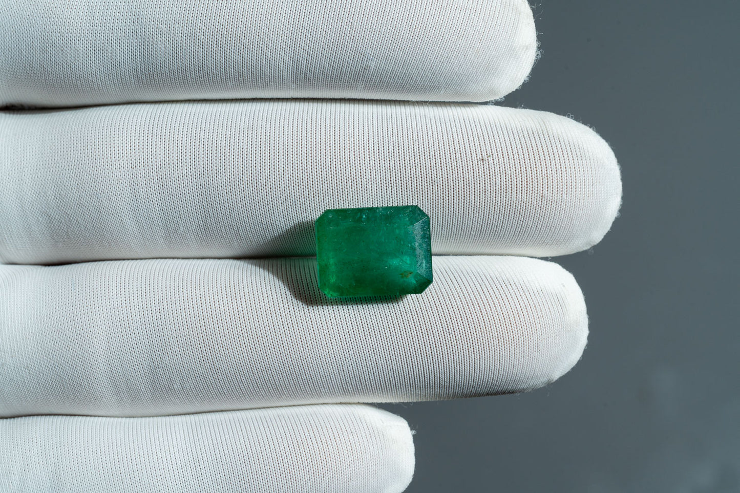 NATURAL EMERALD-7.40CARAT