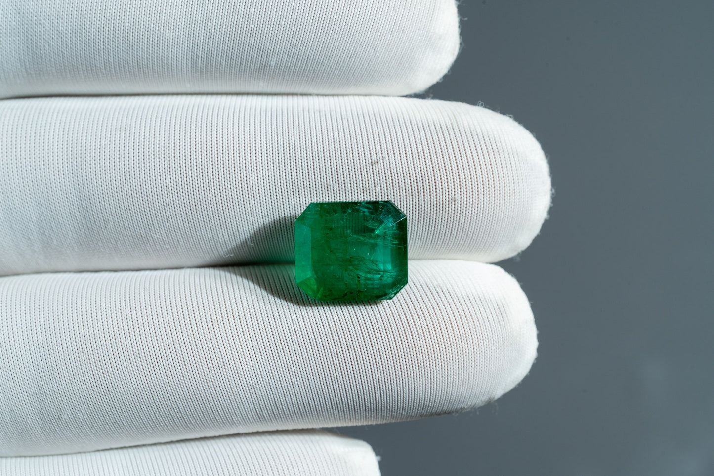 NATURAL EMERALD-5.86CARAT
