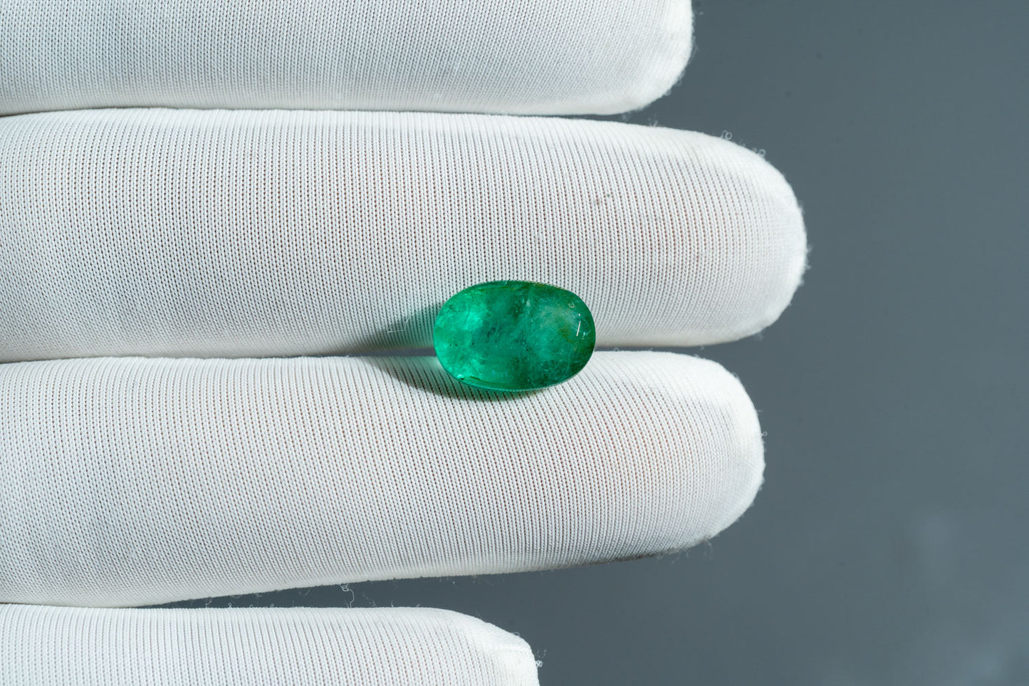 NATURAL EMERALD-5.15CARAT