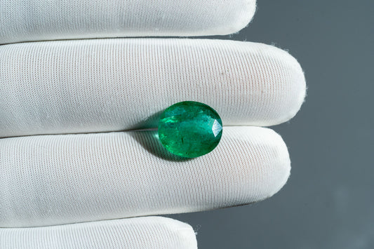 NATURAL EMERALD-5.67 CARAT