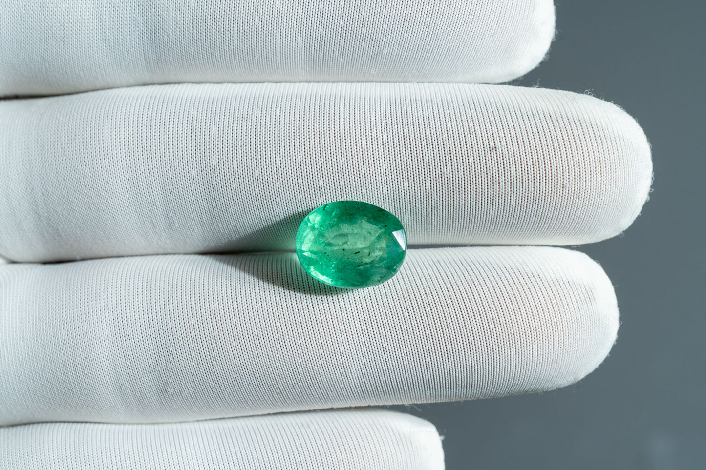 NATURAL EMERALD-5.51CARAT