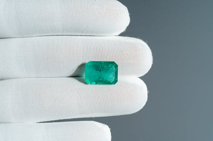 NATURAL EMERALD-5.91CARAT