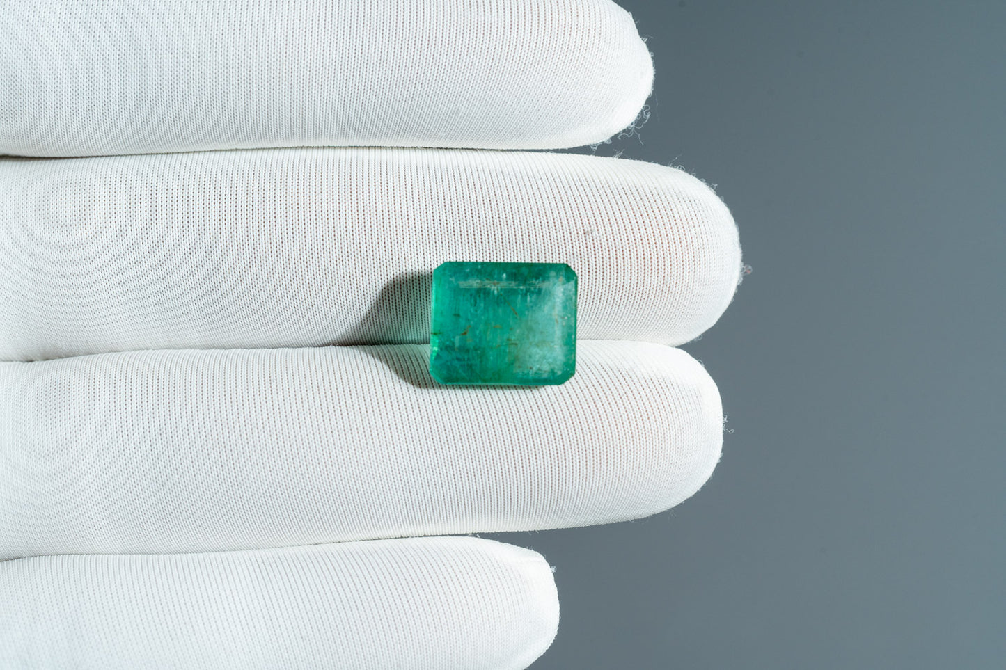 NATURAL EMERALD-7.91CARAT