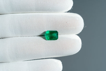 NATURAL EMERALD-2.78CARAT