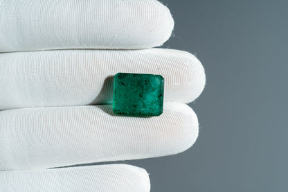 NATURAL EMERALD-10.96CARAT