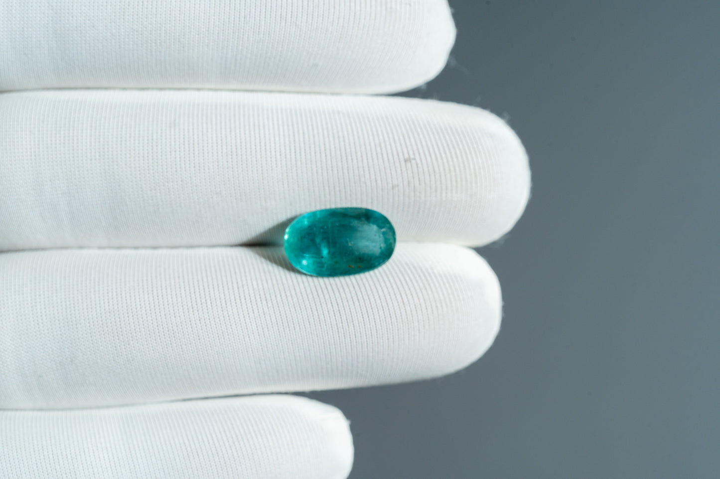 NATURAL EMERALD-3.89CARAT