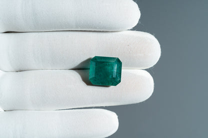 NATURAL EMERALD-11.87CARAT