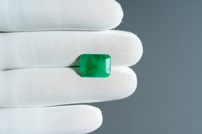 NATURAL EMERALD-6.06CARAT