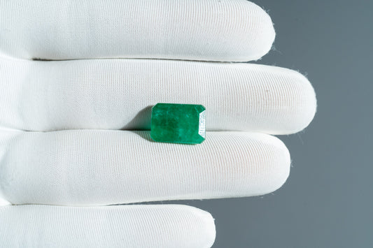 NATURAL EMERALD-7.73CARAT