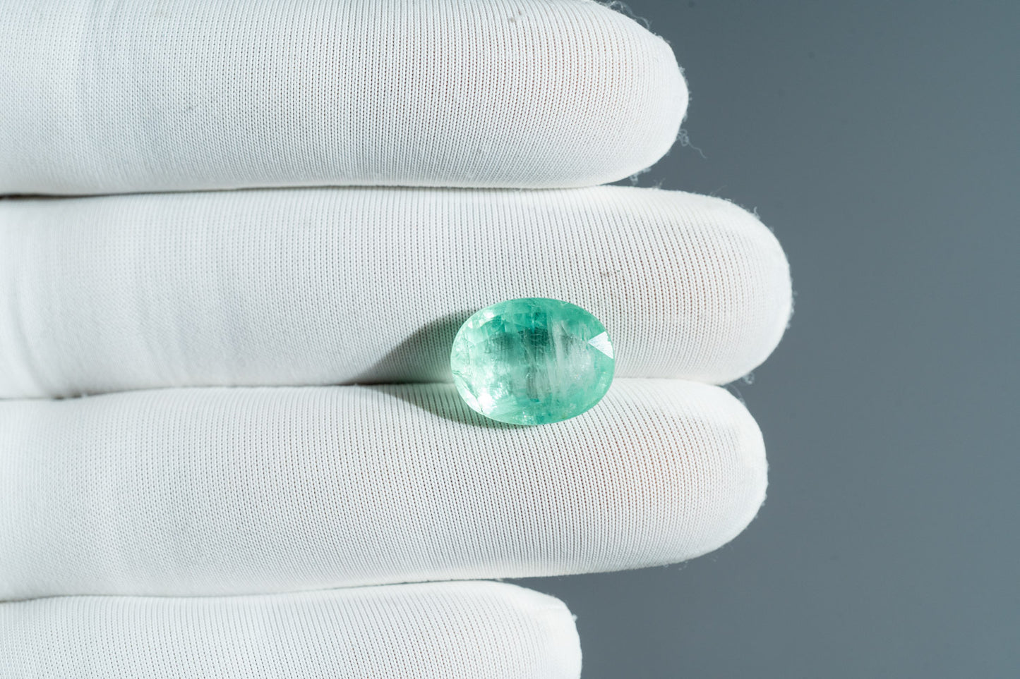 NATURAL EMERALD-7.28CARAT