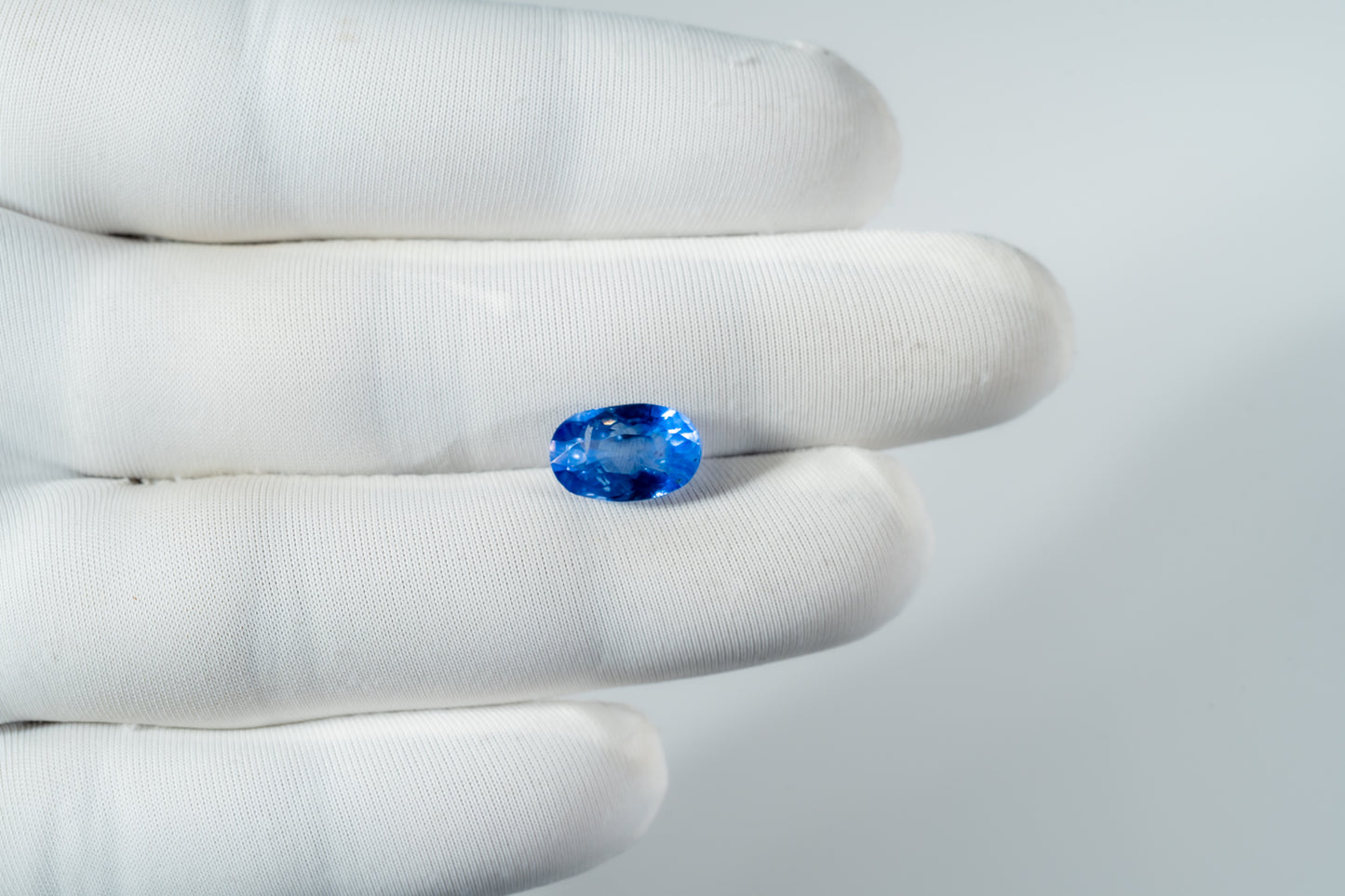 NATURAL BLUE SAPPHIRE-4.84CARAT